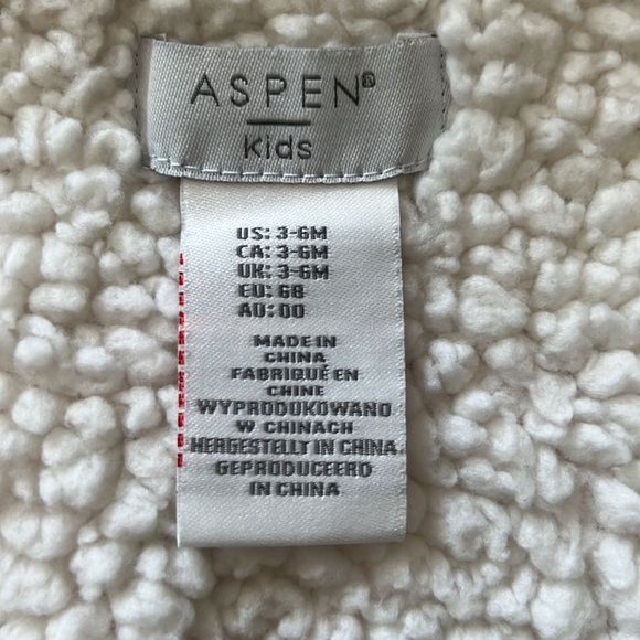 Baby Girls Aspen Kids Warm Vest - Picture 7 of 13